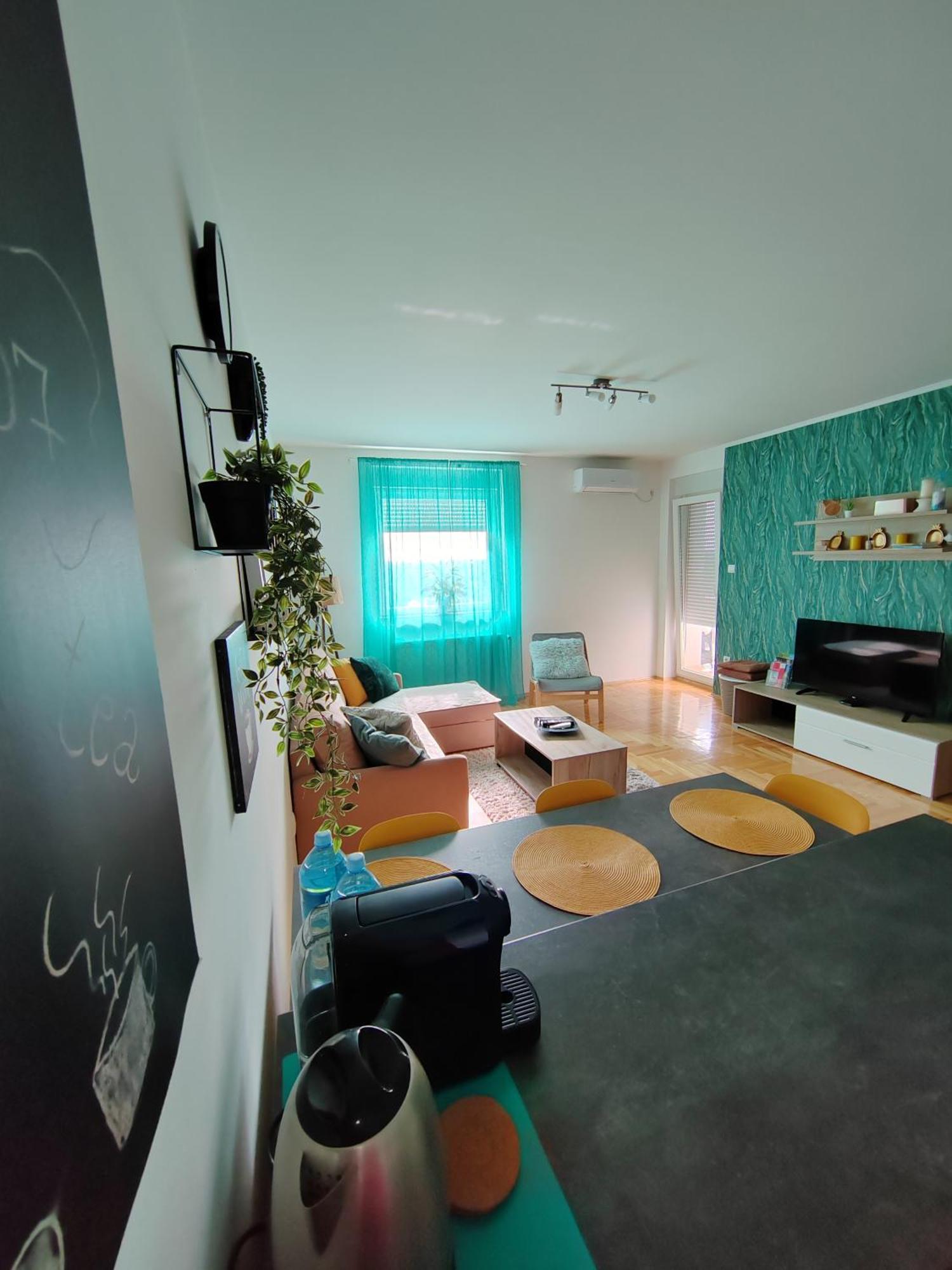 Krstic_Lux Apartman Subotica Exteriör bild